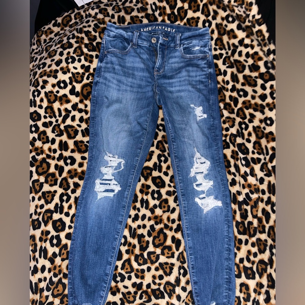 American eagle jeans , Size 2 short